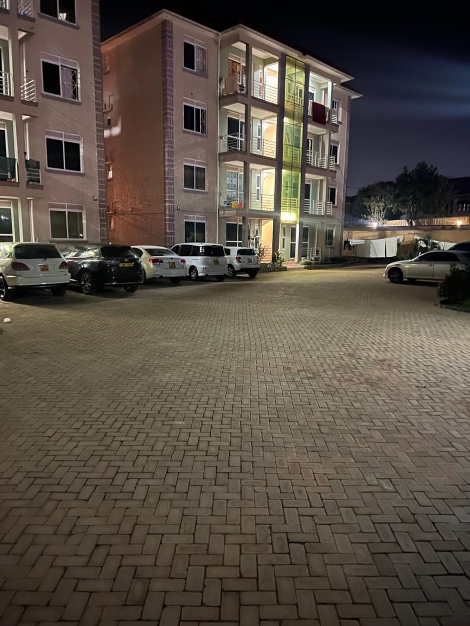 Property building, Neighbourhood, Parking