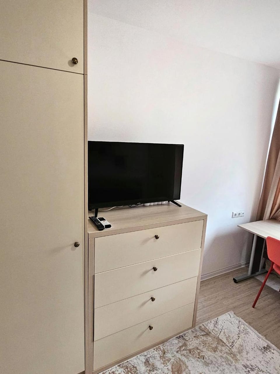 TV and multimedia, wardrobe