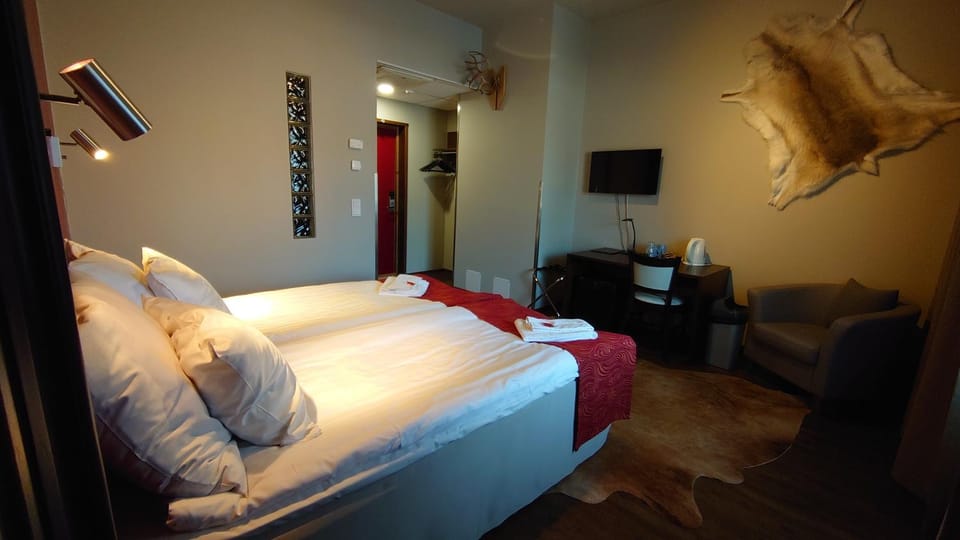 Bed, Photo of the whole room