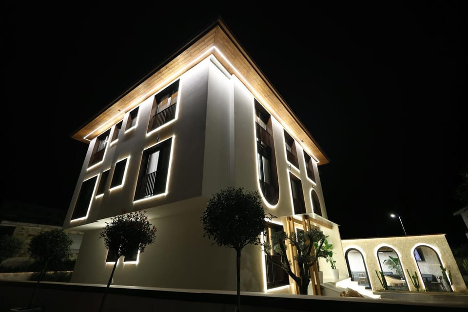 Property building, Night