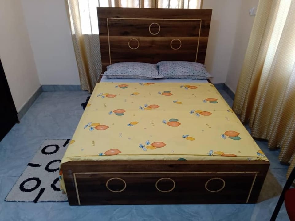 Beta Rooms Double Bedroom Gome Fortress Business Center Dansoman Accra Bed and Breakfast in Accra