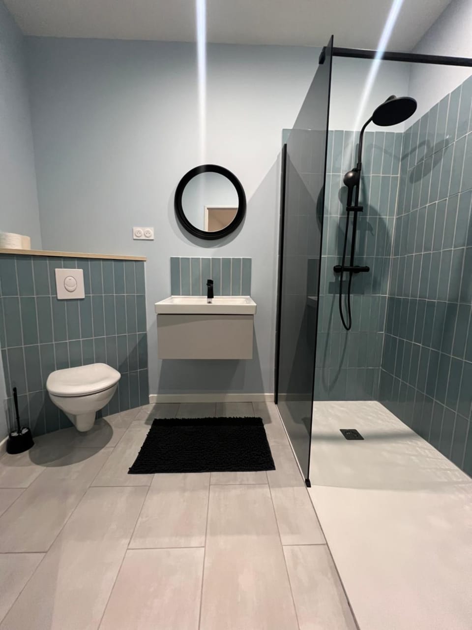 Appartement privé bleu Apartment in Auvergne-Rhône-Alpes