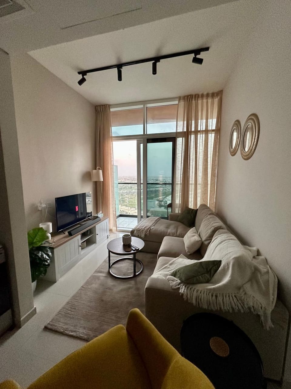 Cozy Golf & Lake View 1BR Apartment,Damac Hills 1 Apartment in Dubai
