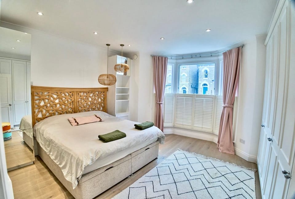 Bed, Bedroom, wardrobe