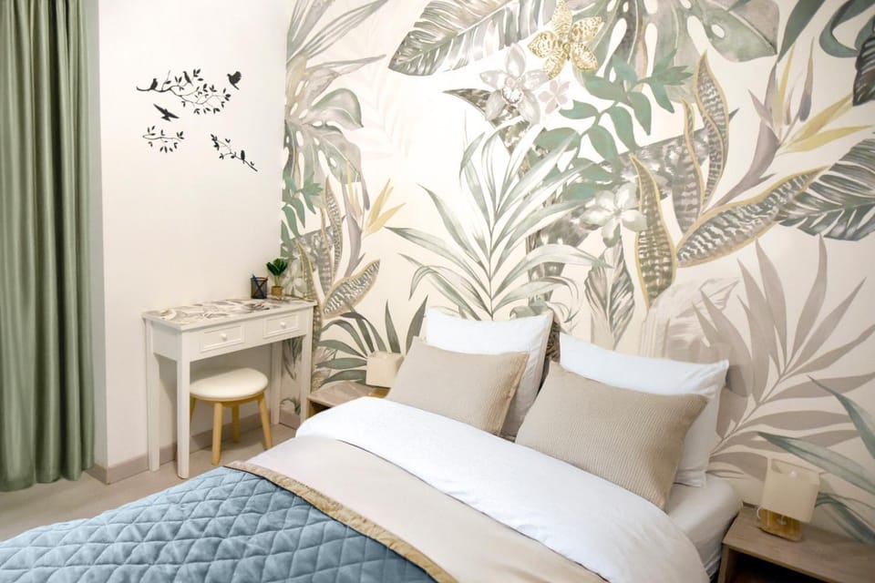 Bed, Decorative detail, Bedroom