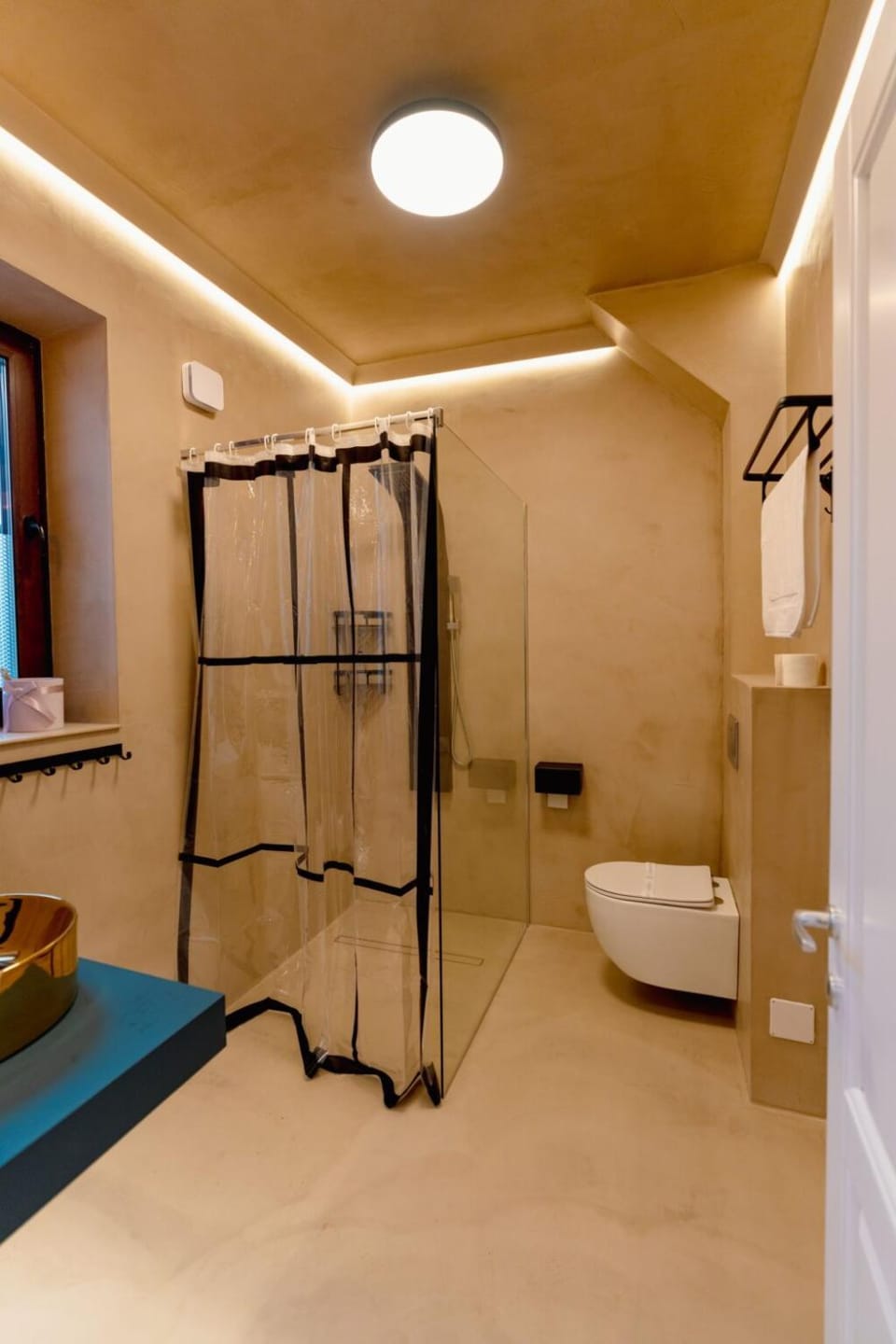 Shower, Bathroom