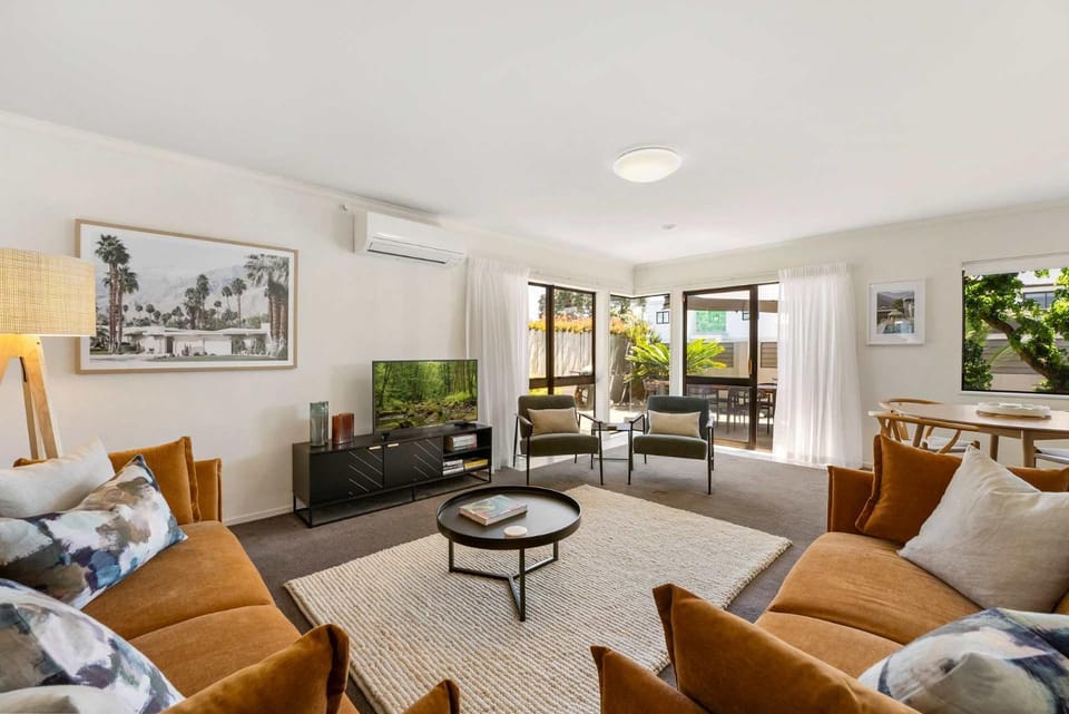 Valley Rd Vibes in Mt Maunganui House in Bay Of Plenty