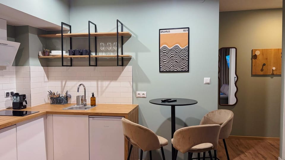 Mint Studio with outdoor space - self check-in Apartment in Warsaw