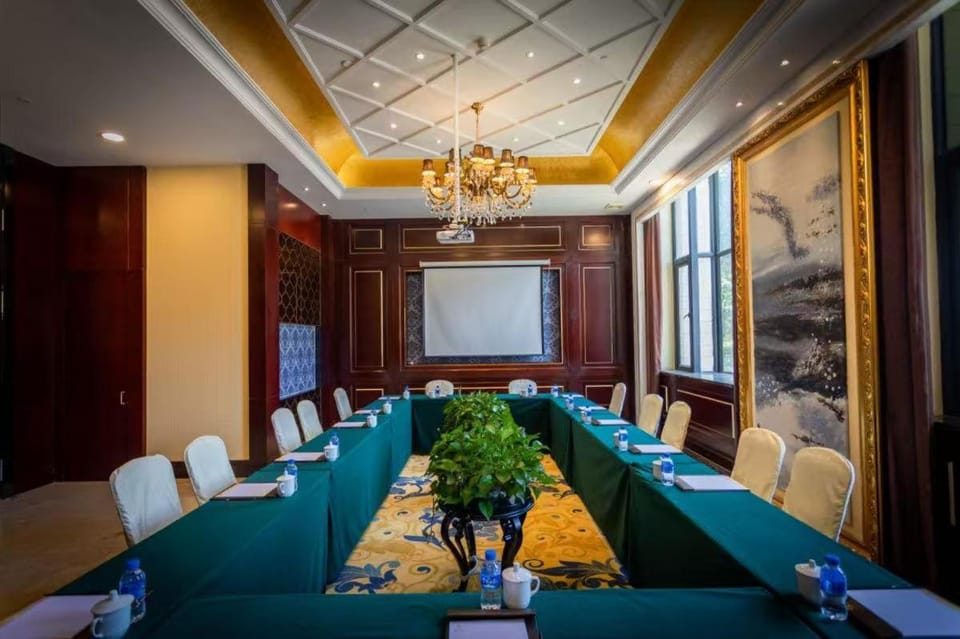 Meeting/conference room
