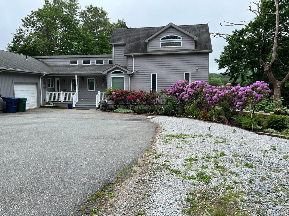 Sunny river view suite Vacation rental in Waterford