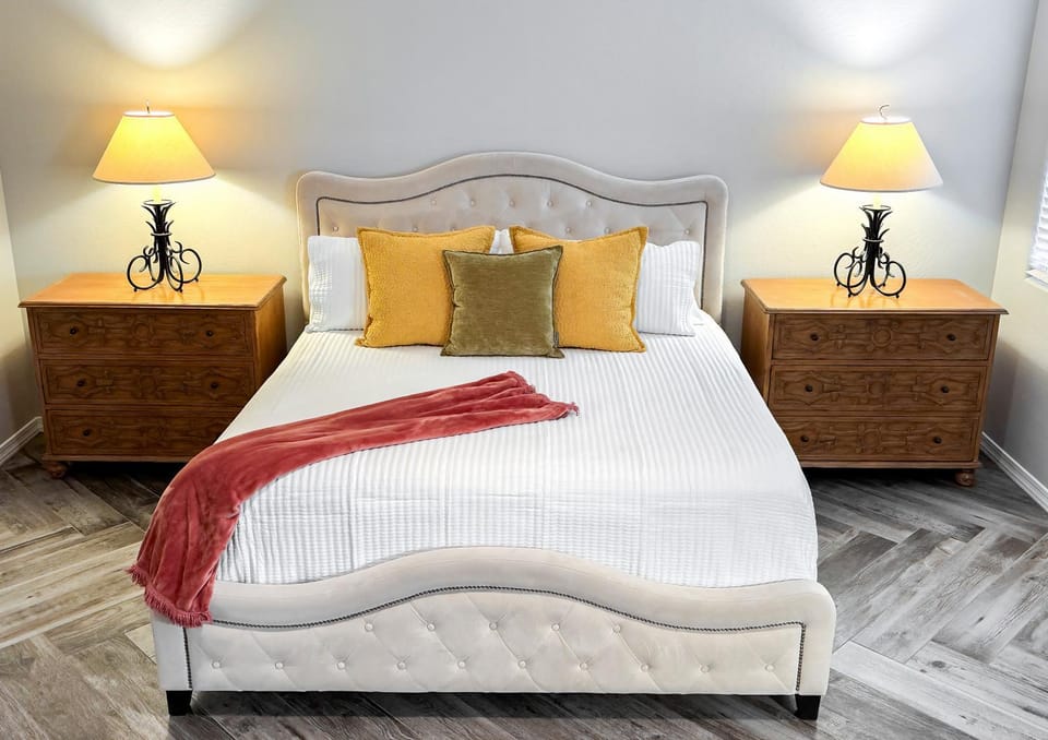 Bed, Bedroom
