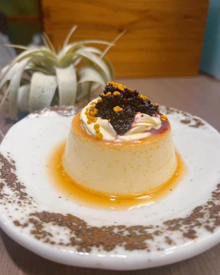 撒花咖啡民宿 Sakinu & Hanaku Cafe' Hostel Hostel in Kaohsiung