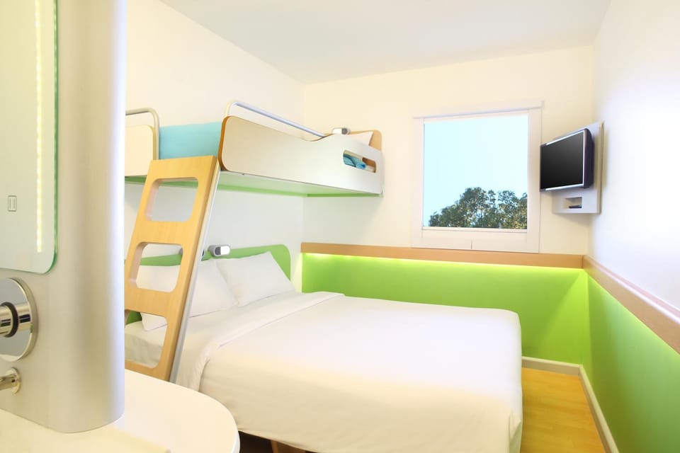 bunk bed