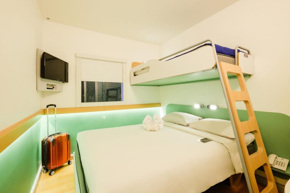 bunk bed