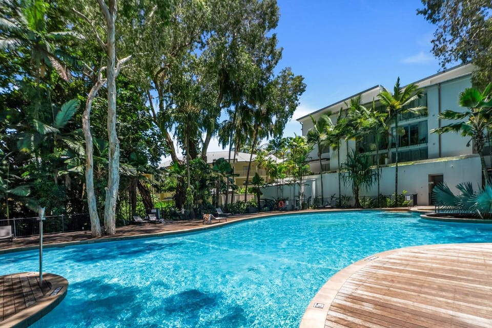 Property building, Swimming pool