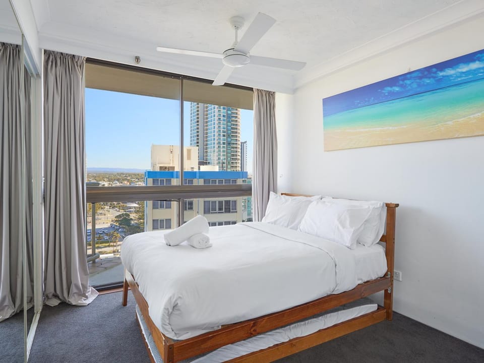 Serain Residences in Imperial Building Apartment in Surfers Paradise