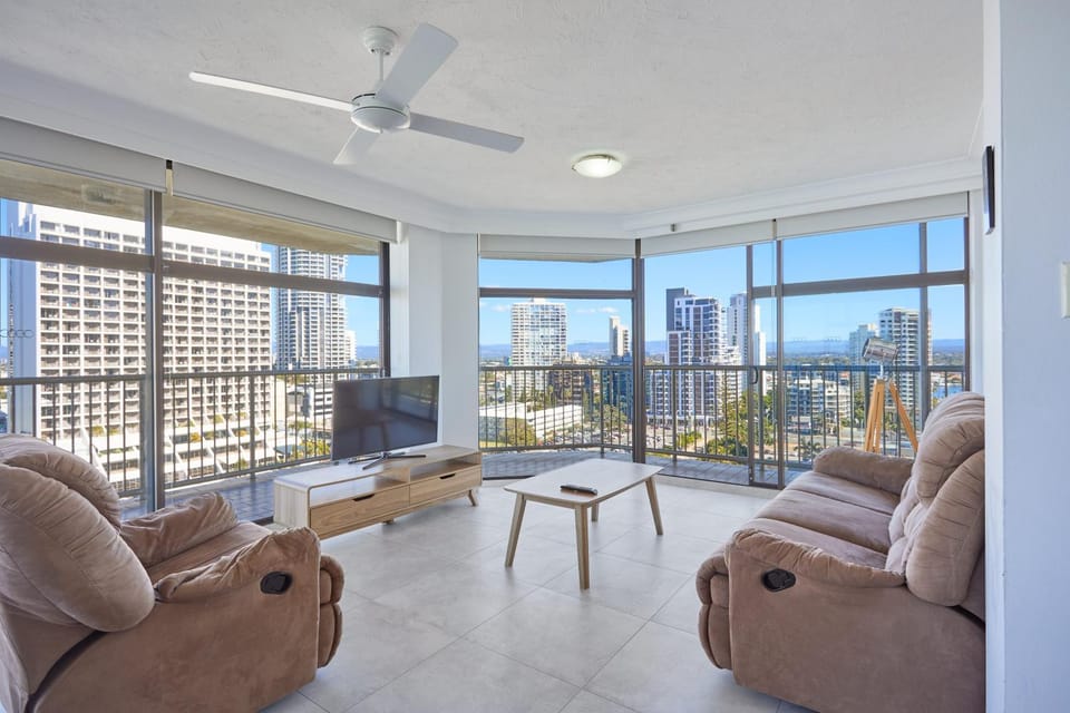 Serain Residences in Imperial Building Apartment in Surfers Paradise
