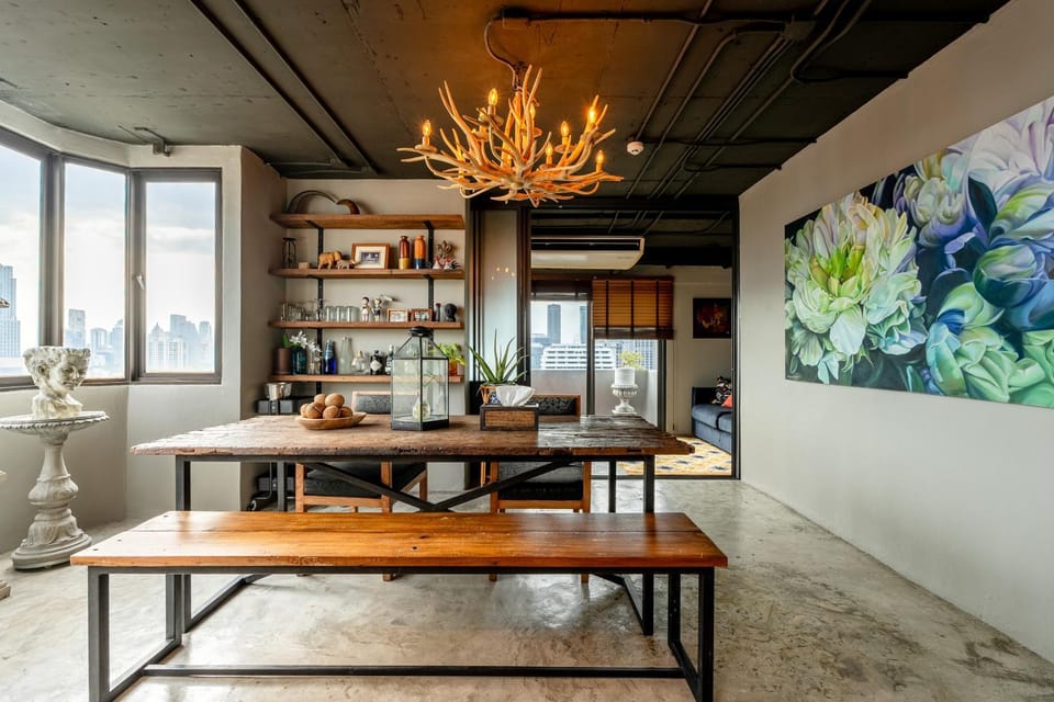 Seating area, Dining area