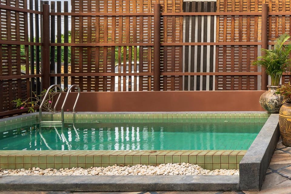 Pool view, Swimming pool