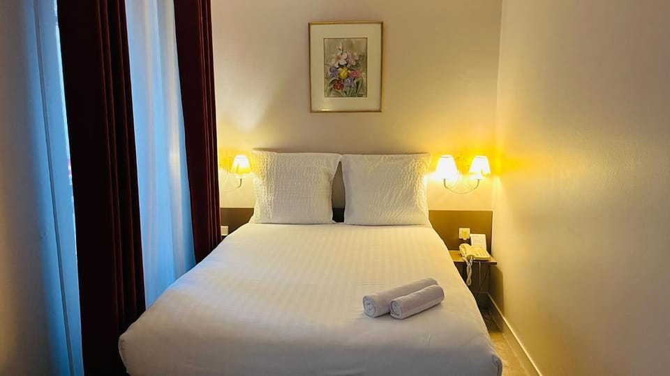 Bed, TV and multimedia, Photo of the whole room, Bedroom, internet, internet, towels