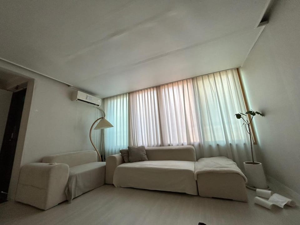 High Street Guest House Bed and Breakfast in Seoul
