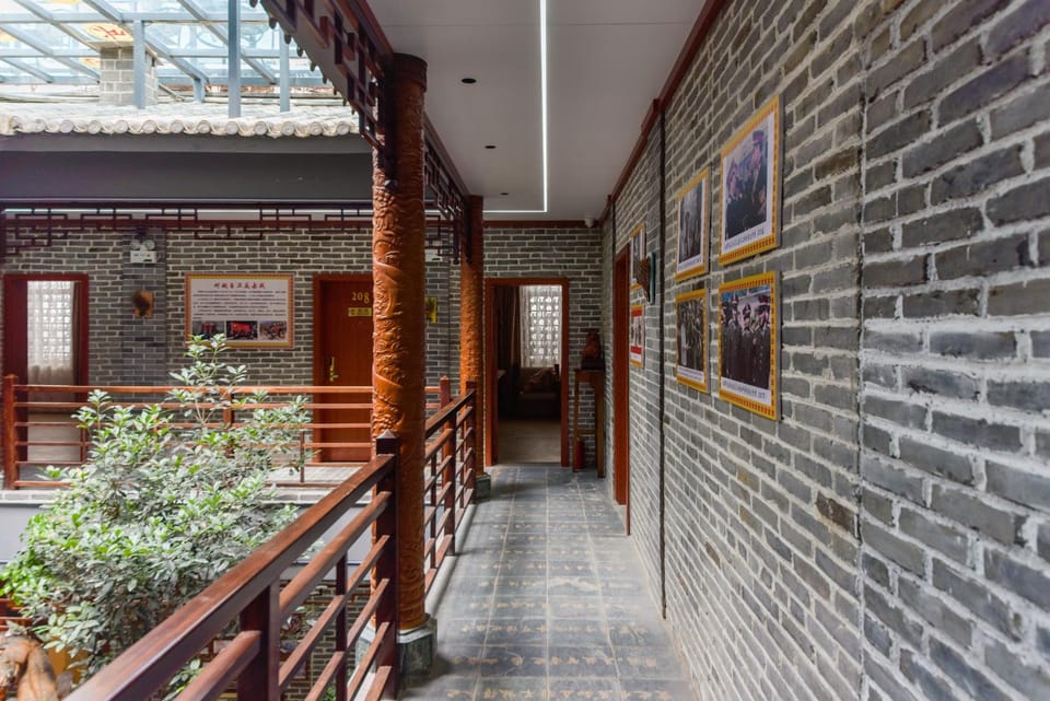 Superior Sunshine King Room Bed and Breakfast in China