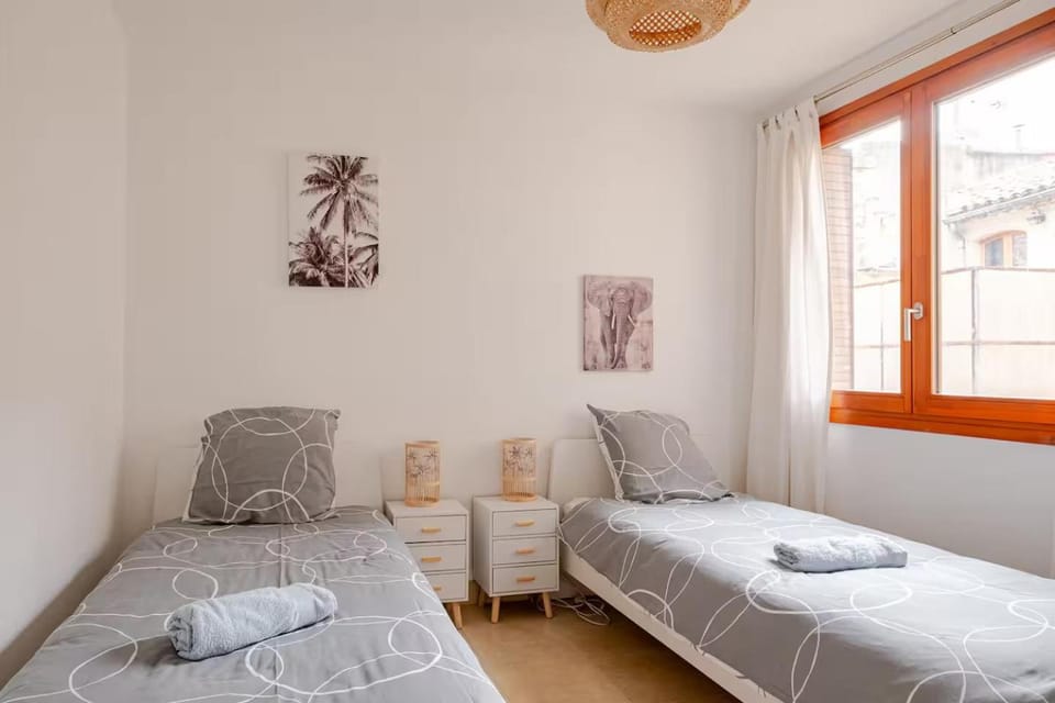 Aux Arènes, 30m des Arènes, Balcon, Clim Apartment in Nimes