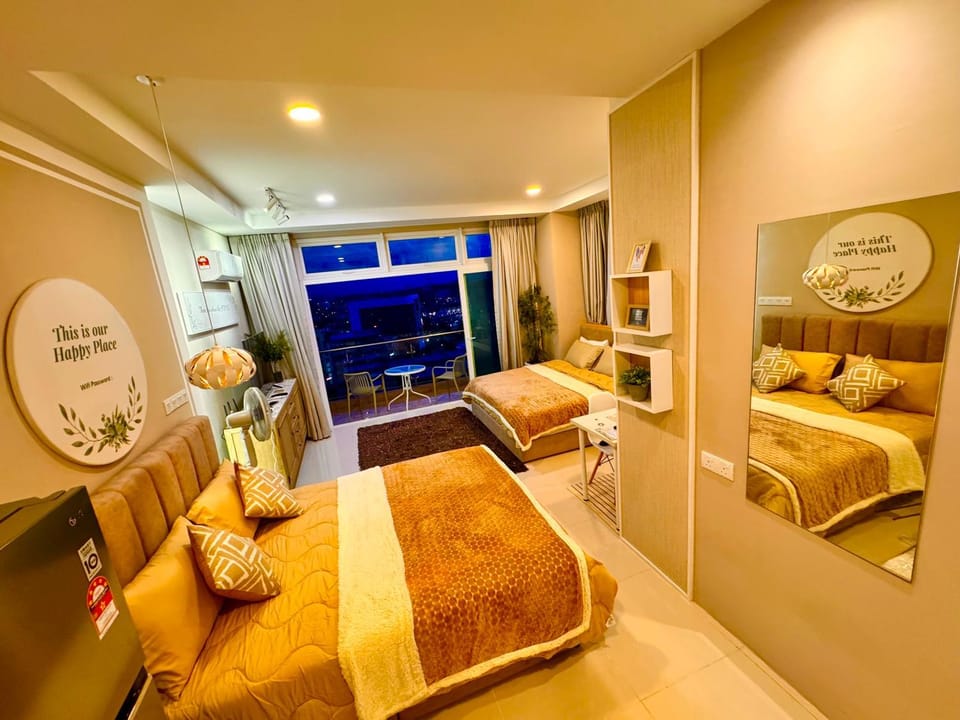 Bed, Photo of the whole room, Bedroom