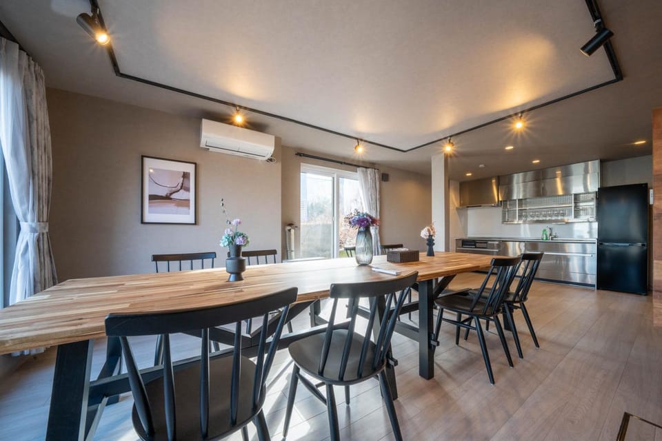Dining area, air conditioner