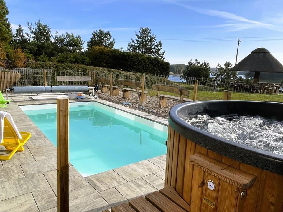 Spa and wellness centre/facilities, Swimming pool