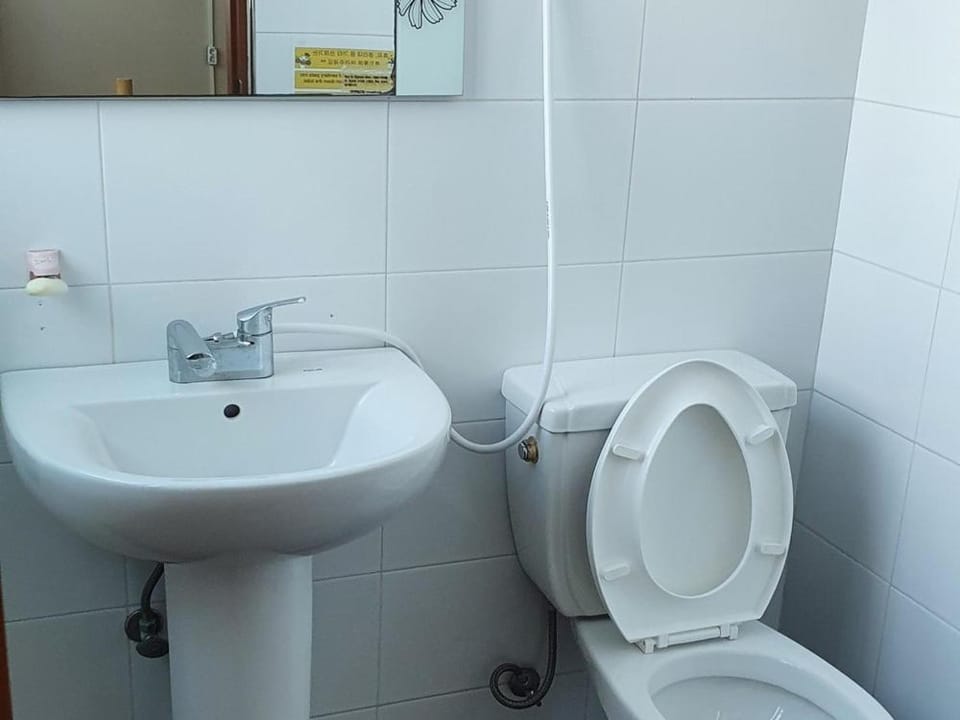 Busan Welcome Guesthouse Bed and Breakfast in Busan