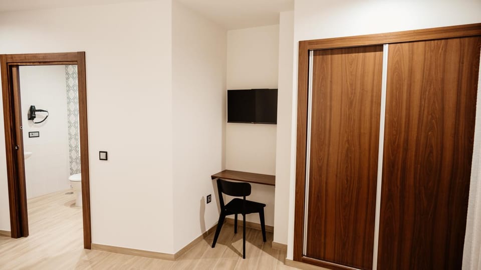 Hostal Central Marmolejo Bed and Breakfast in Andújar