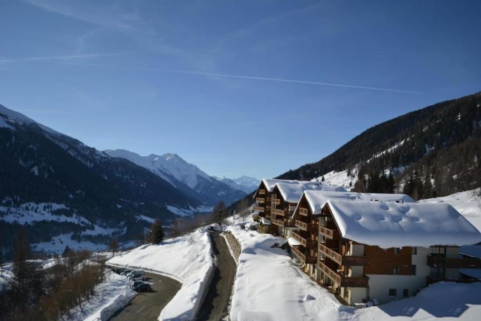 Gemütliches Studio mit Wellness, Goms Apartment in Canton of Valais