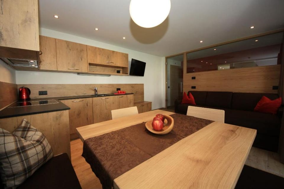 Apartments- La Zipla Apartment in Ortisei