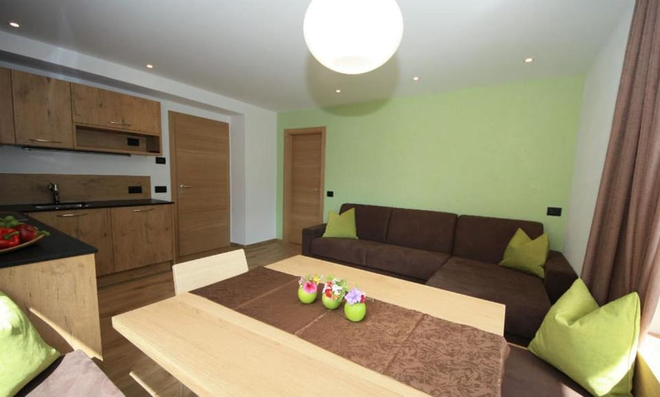 Apartments- La Zipla Apartment in Ortisei