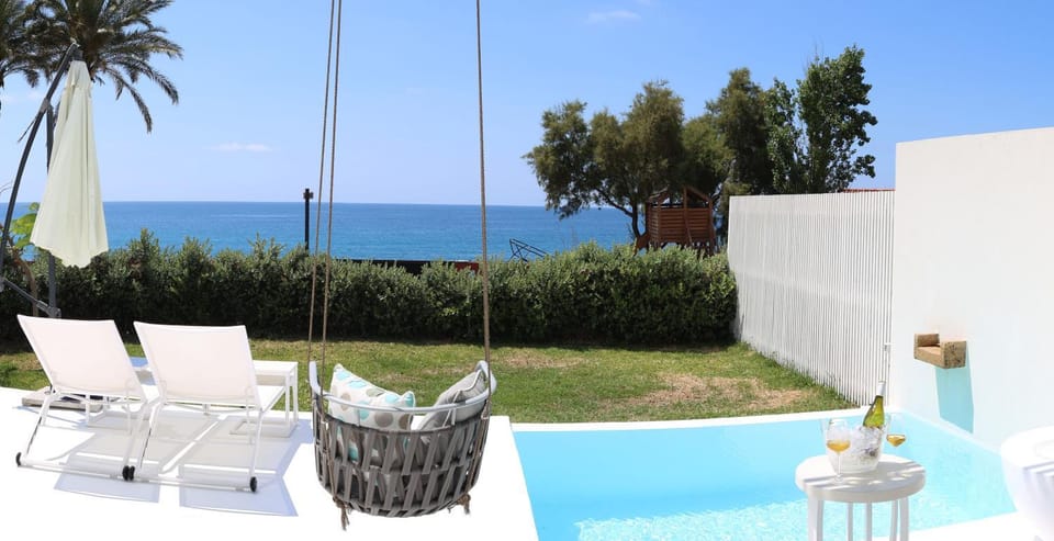 Sea view, Swimming pool