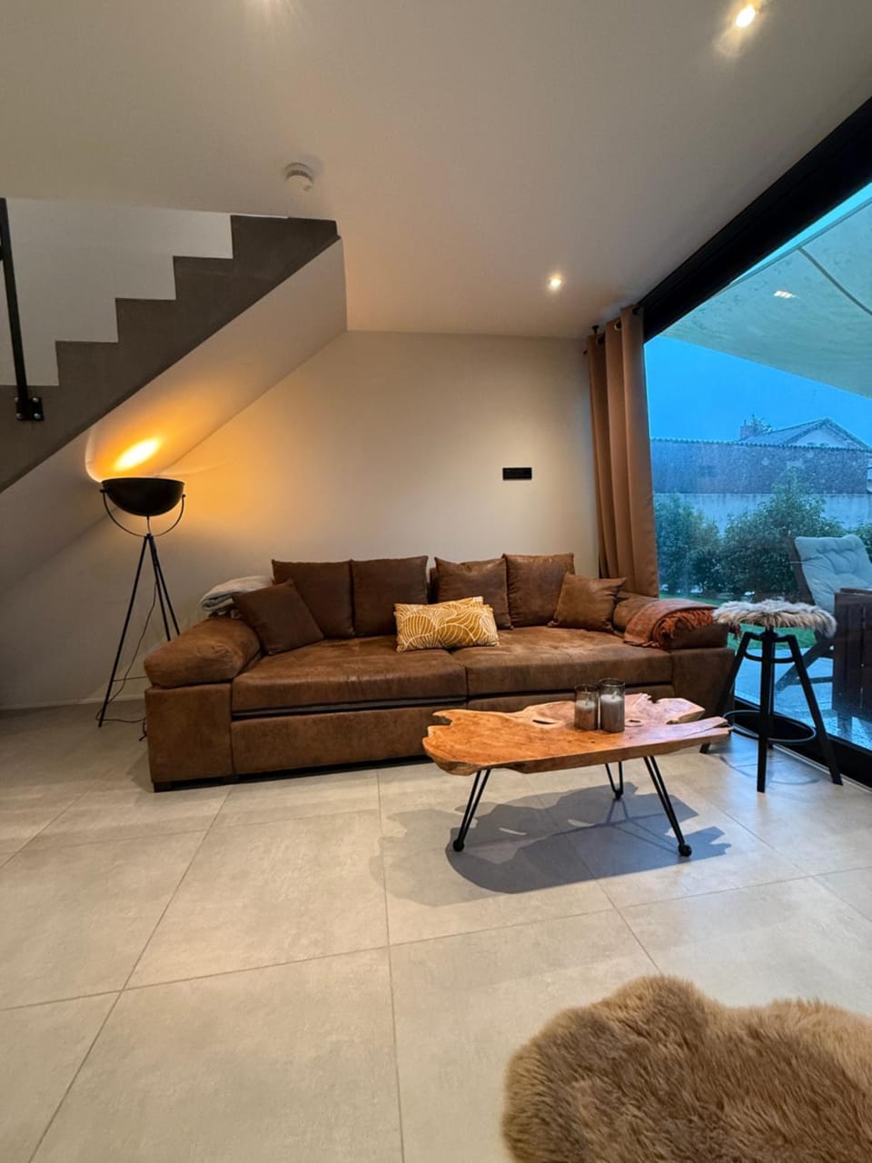 Living room, Seating area