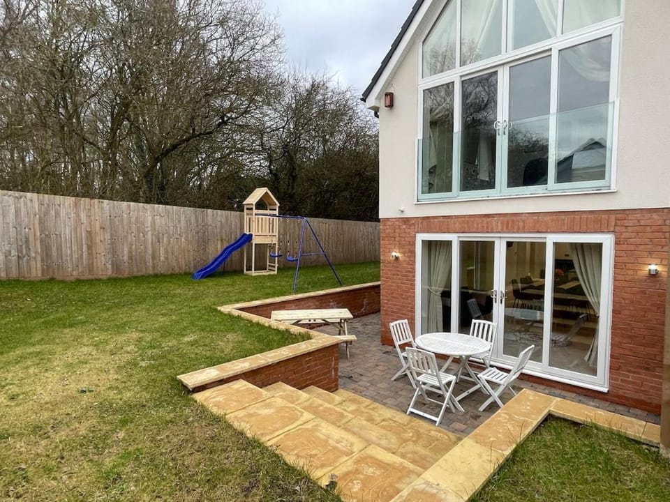 Garden, Garden view