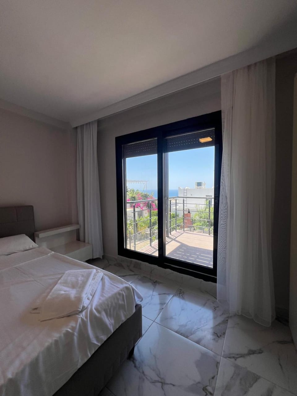 Natural landscape, Balcony/Terrace, Bedroom, Sea view
