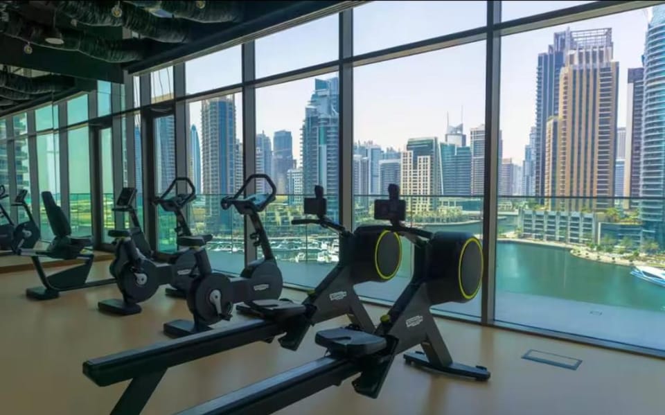3BR Full Marina View for 8 Near The Metro! Apartment in Dubai