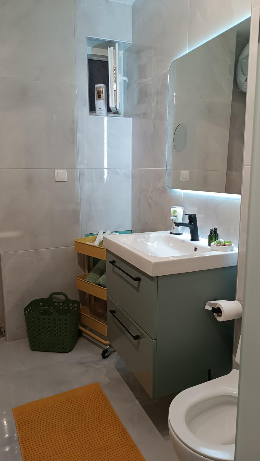Toilet, Bathroom