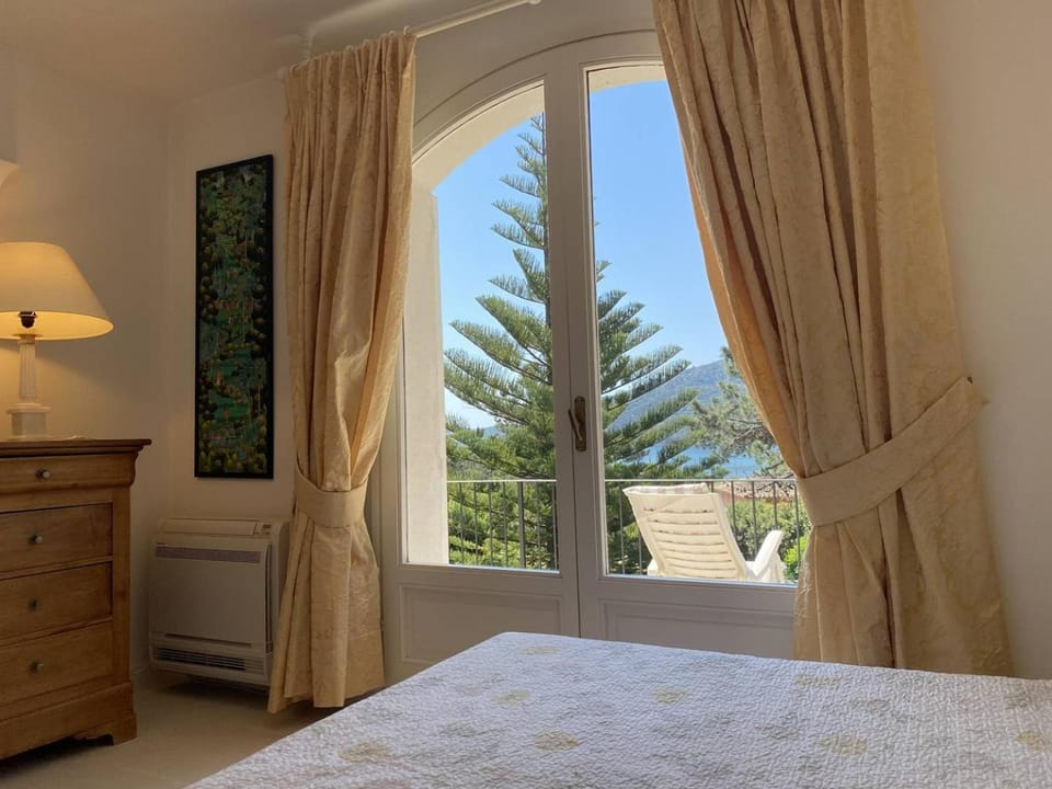 Appartement vue mer avec accès privé à la plage Apartment in Porto-Vecchio