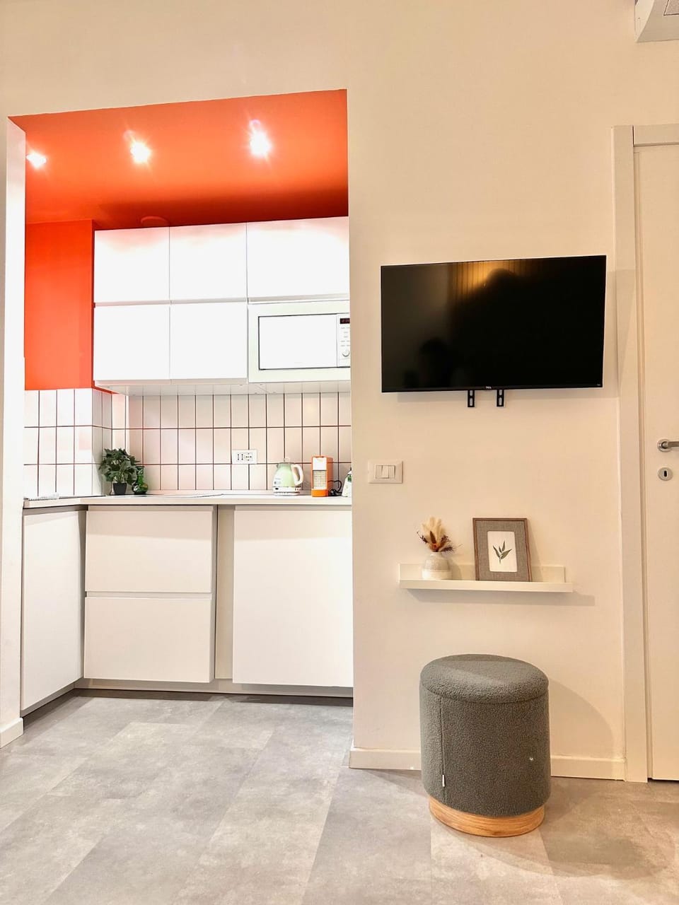 TV and multimedia, Kitchen or kitchenette