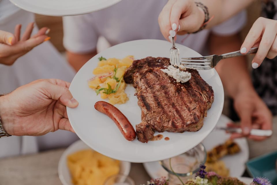 BBQ facilities, Food, Lunch, Dinner