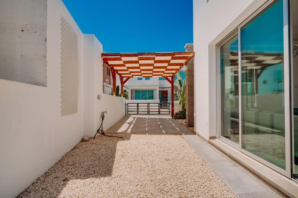 Alasia 16 - Modern smart villa in tranquil serenity Villa in Paralimni