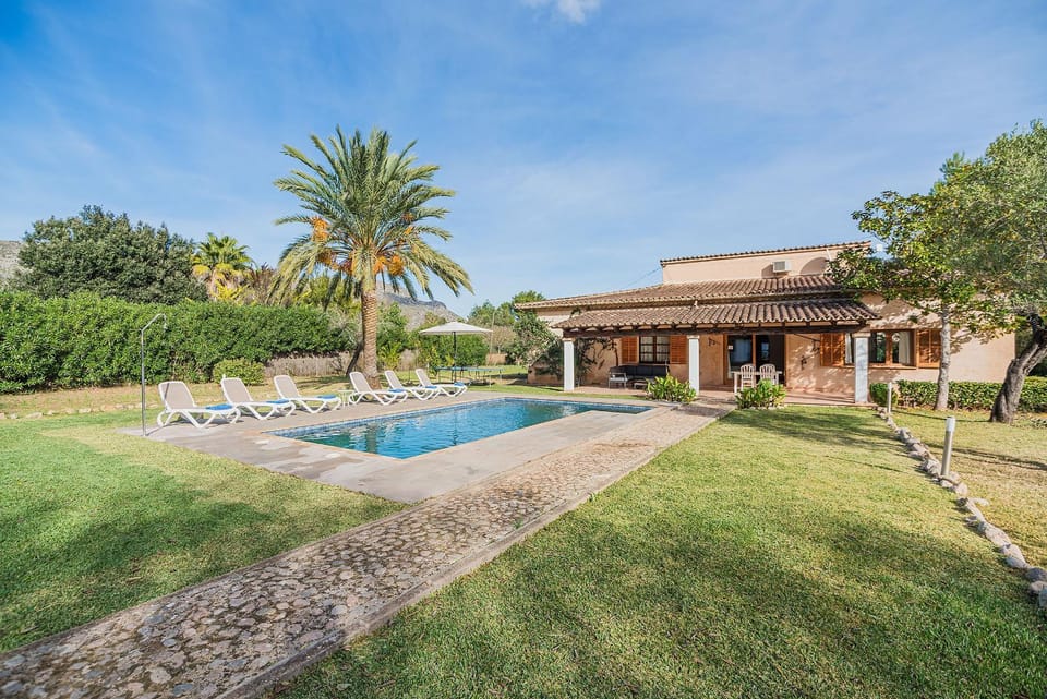 Cuixac d'en Vallori by Sunvillas Mallorca House in Serra de Tramuntana