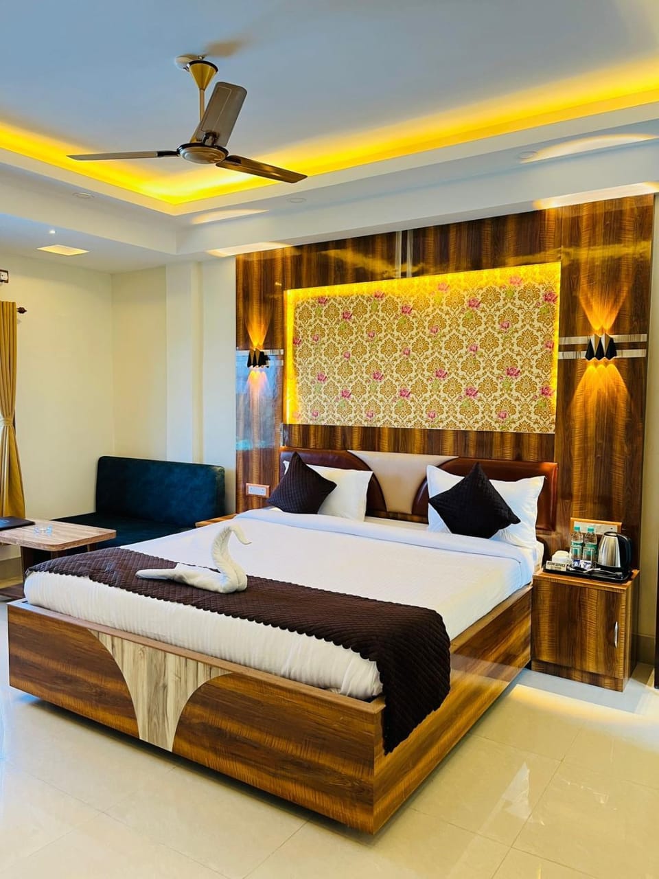 Bed, Bedroom
