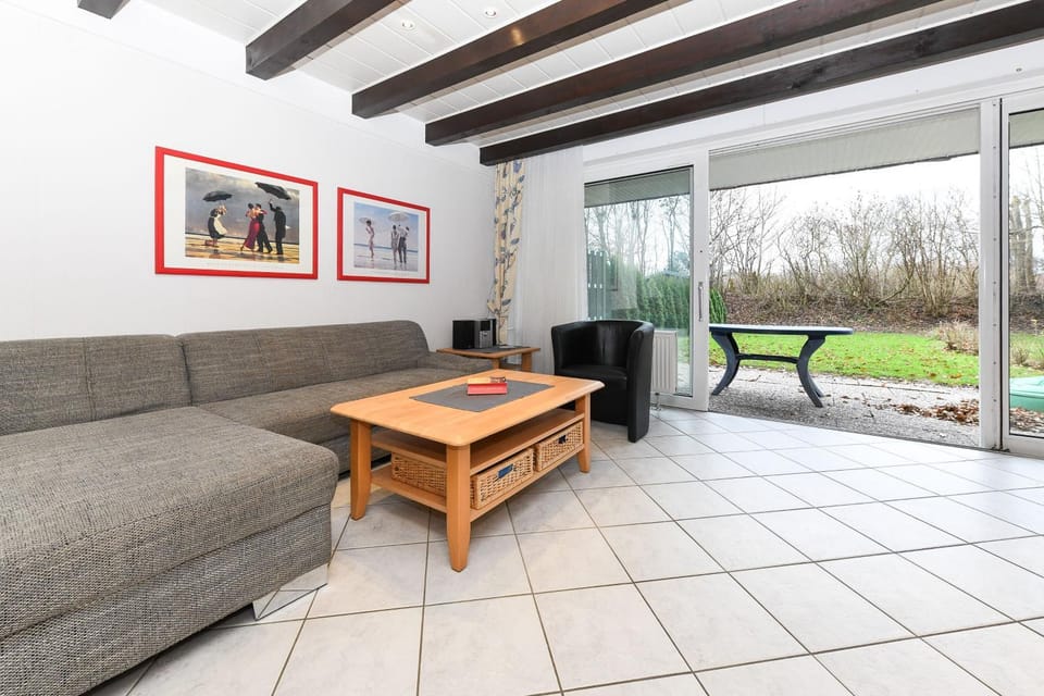 View (from property/room), Balcony/Terrace, Living room, Seating area, Dining area