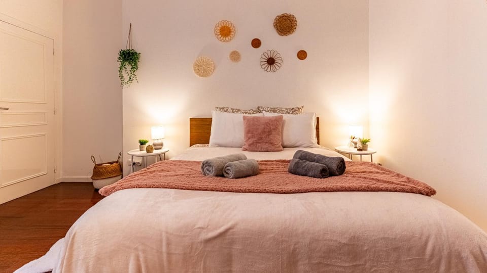 Bed, Night, Bedroom