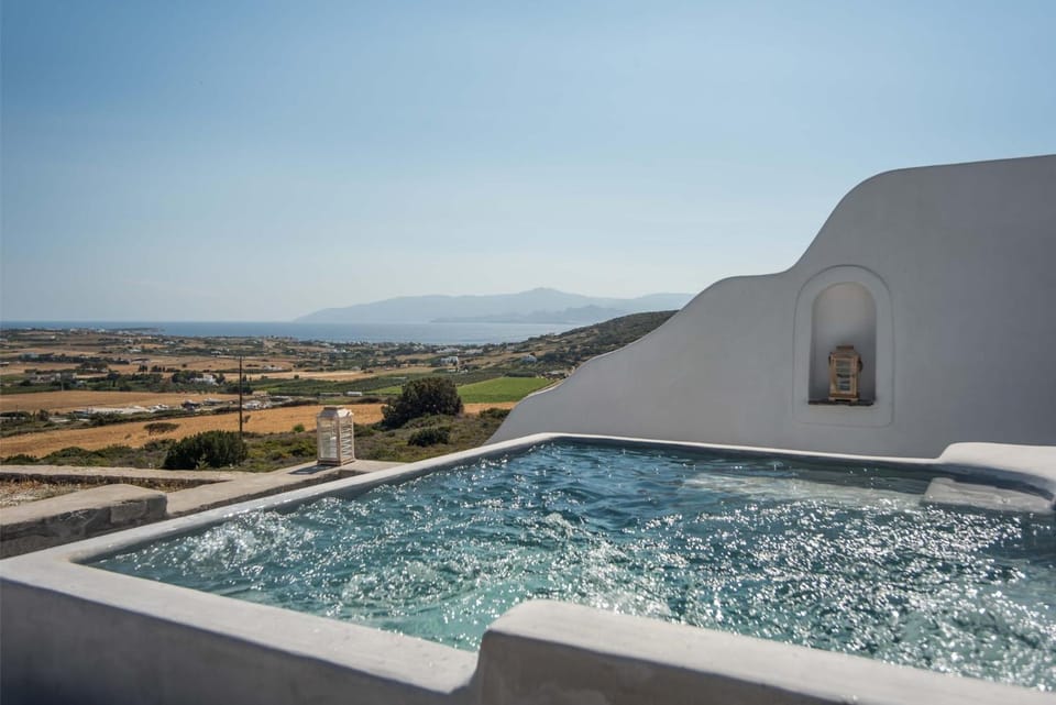 Day, Hot Tub, Mountain view